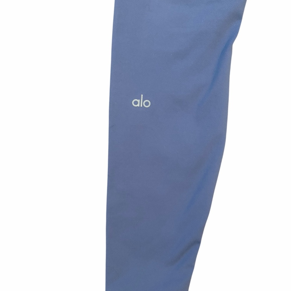ALO Yoga Lilac Leggings - Picture 3 of 5